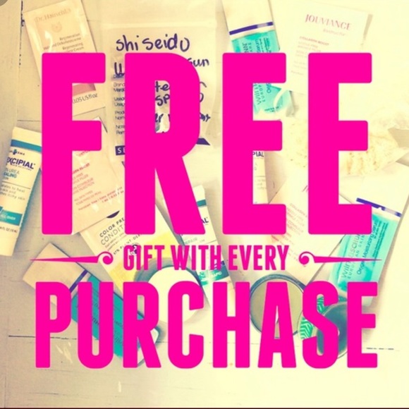 Extra goodies with every purchase - Picture 2 of 8